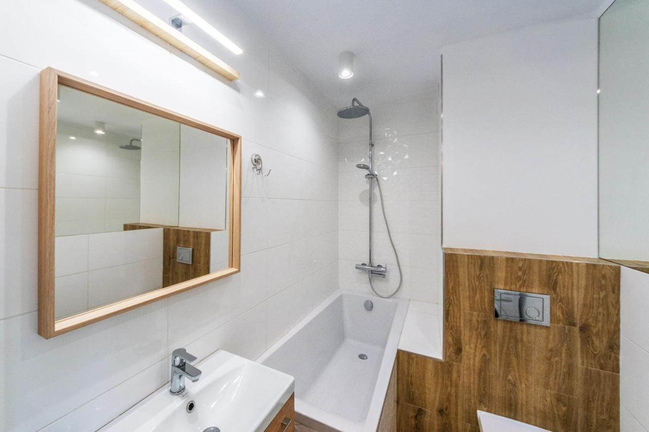 Hello Apartments Dworska Light กดัญสก์ ภายนอก รูปภาพ